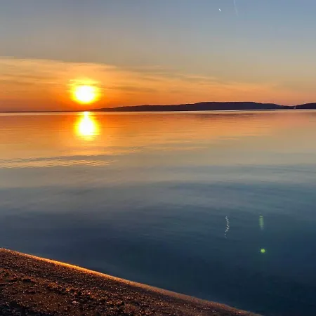 Tieff Apartmanhaz Balatonmariafuerdo Hullamtelep Balatonkeresztúr