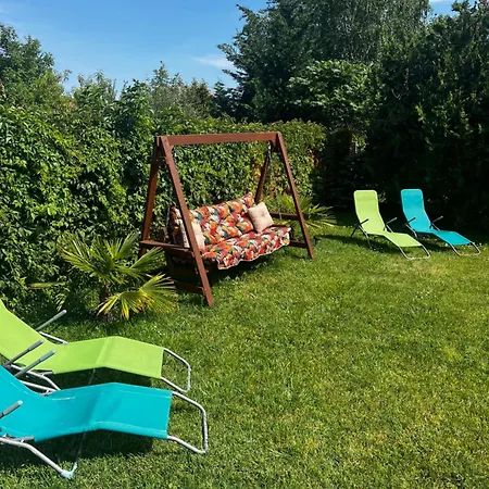 Feriehus Tieff Apartmanhaz Balatonmariafuerdo Hullamtelep Balatonkeresztúr