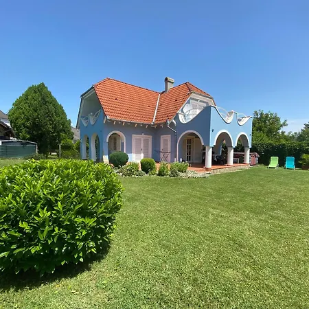 Tieff Apartmanhaz Balatonmariafuerdo Hullamtelep Balatonkeresztúr