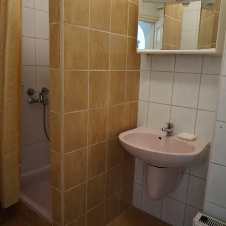 Tieff Apartmanhaz Balatonmariafuerdo Hullamtelep