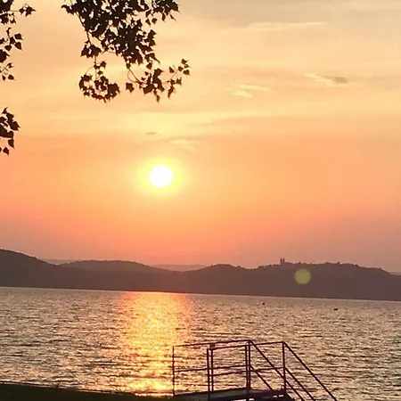 Tieff Apartmanhaz Balatonmariafuerdo Hullamtelep *